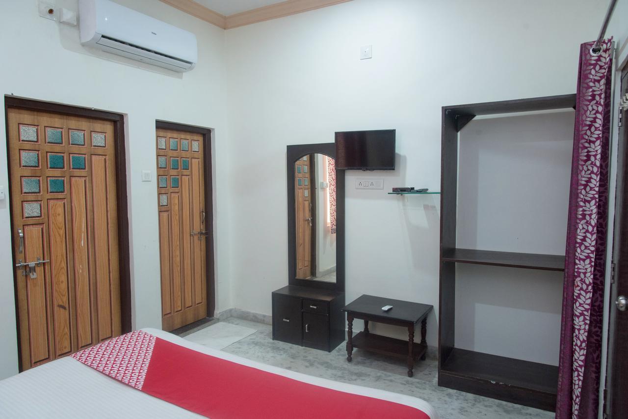 Oyo 11743 Hotel Shree Krishna อุเดเปอร์ ภายนอก รูปภาพ