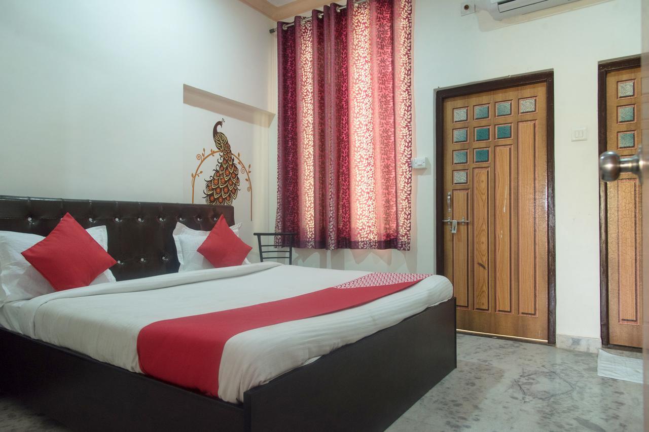 Oyo 11743 Hotel Shree Krishna อุเดเปอร์ ภายนอก รูปภาพ