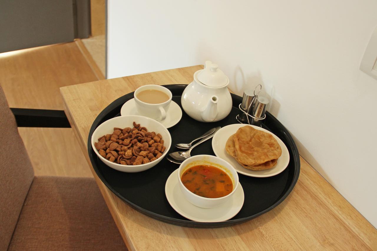 Oyo 11743 Hotel Shree Krishna อุเดเปอร์ ภายนอก รูปภาพ
